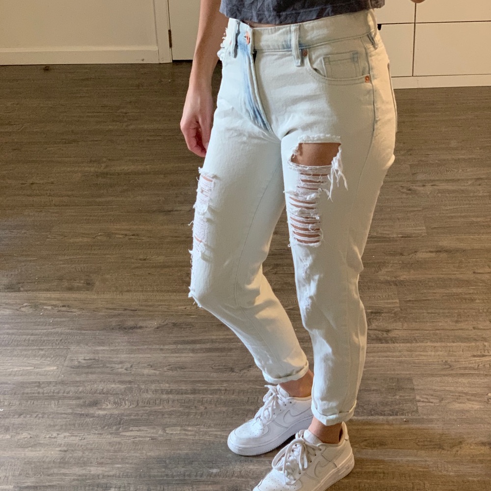 Light Wash Distressed Jeans